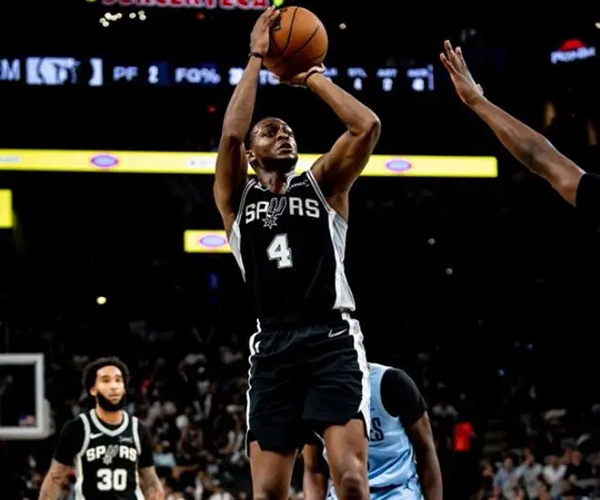 巴恩斯7记三分率<a href=/basketball/spurs/ target=_blank class=infotextkey>马刺</a>双杀灰熊 残阵灰熊虽败犹荣