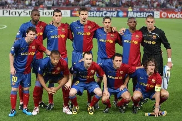 当时的西班牙阵容由7名<a href=/football/barcelona/ target=_blank class=infotextkey>巴萨</a>队员和4名<a href=/football/realmadrid/ target=_blank class=infotextkey>皇马</a>队员组成