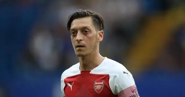 目前厄齐尔在<a href=/football/arsenal/ target=_blank class=infotextkey>阿森纳</a>也是表现糟糕